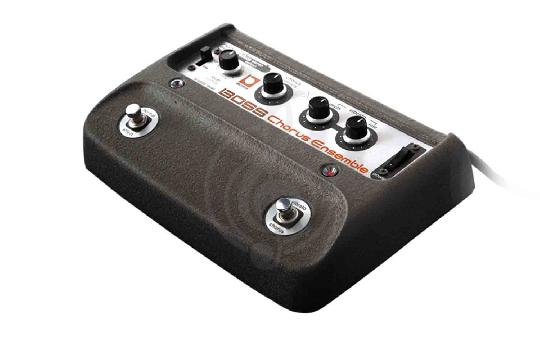 Изображение Гитарные эффекты Boss CE-2W