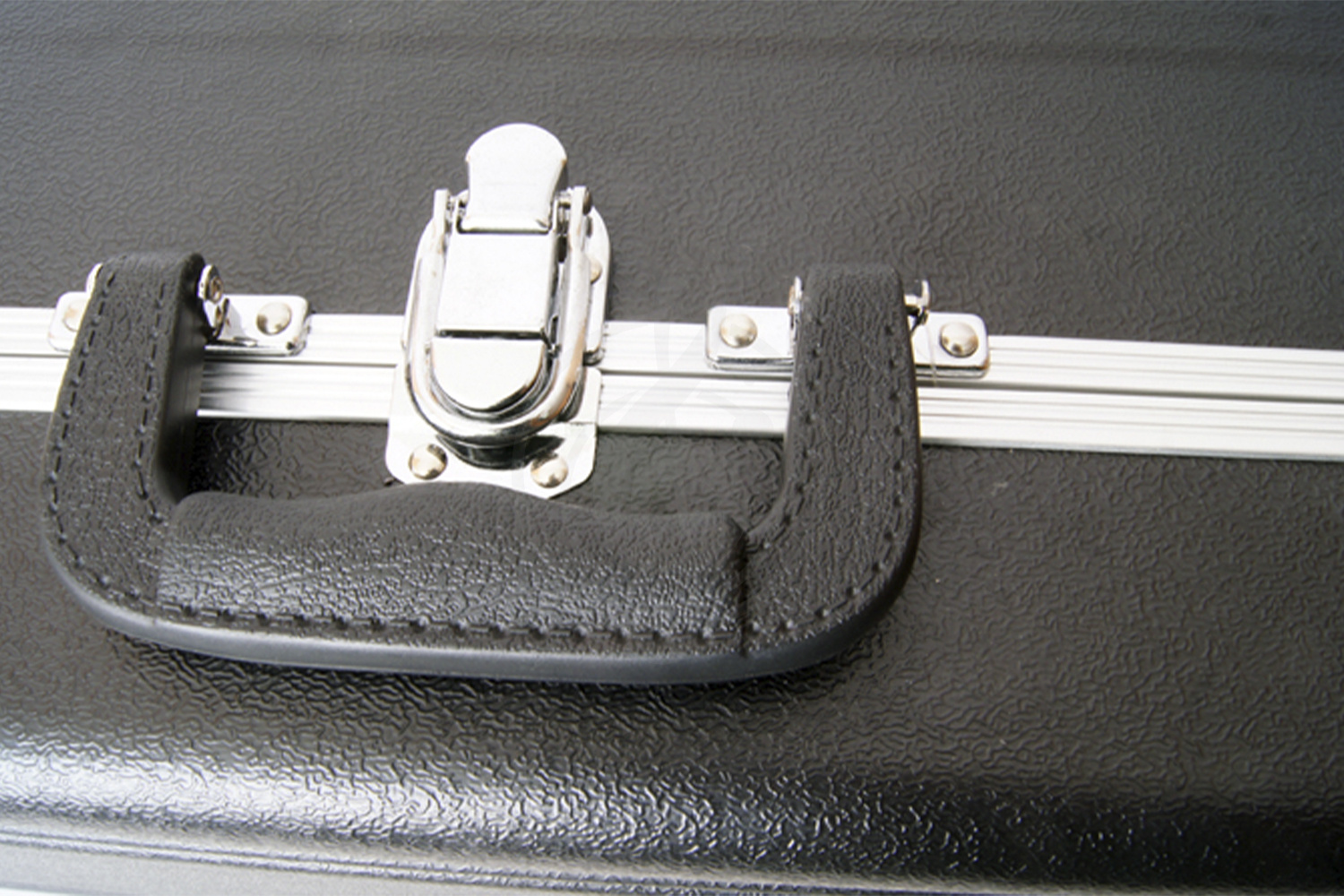 Lutner ARSX-T - Кейс для саксофона-тенор - фото 4 Чехол для саксофона Lutner ARSX-T - Кейс для саксофона-тенор, Lutner ARSX-T в магазине DominantaMusic - фото 4