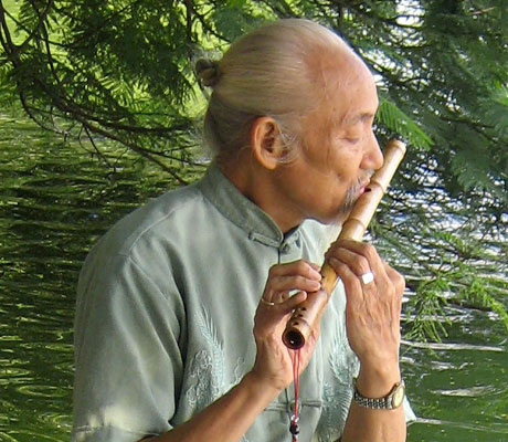 Японская поперечная флейта